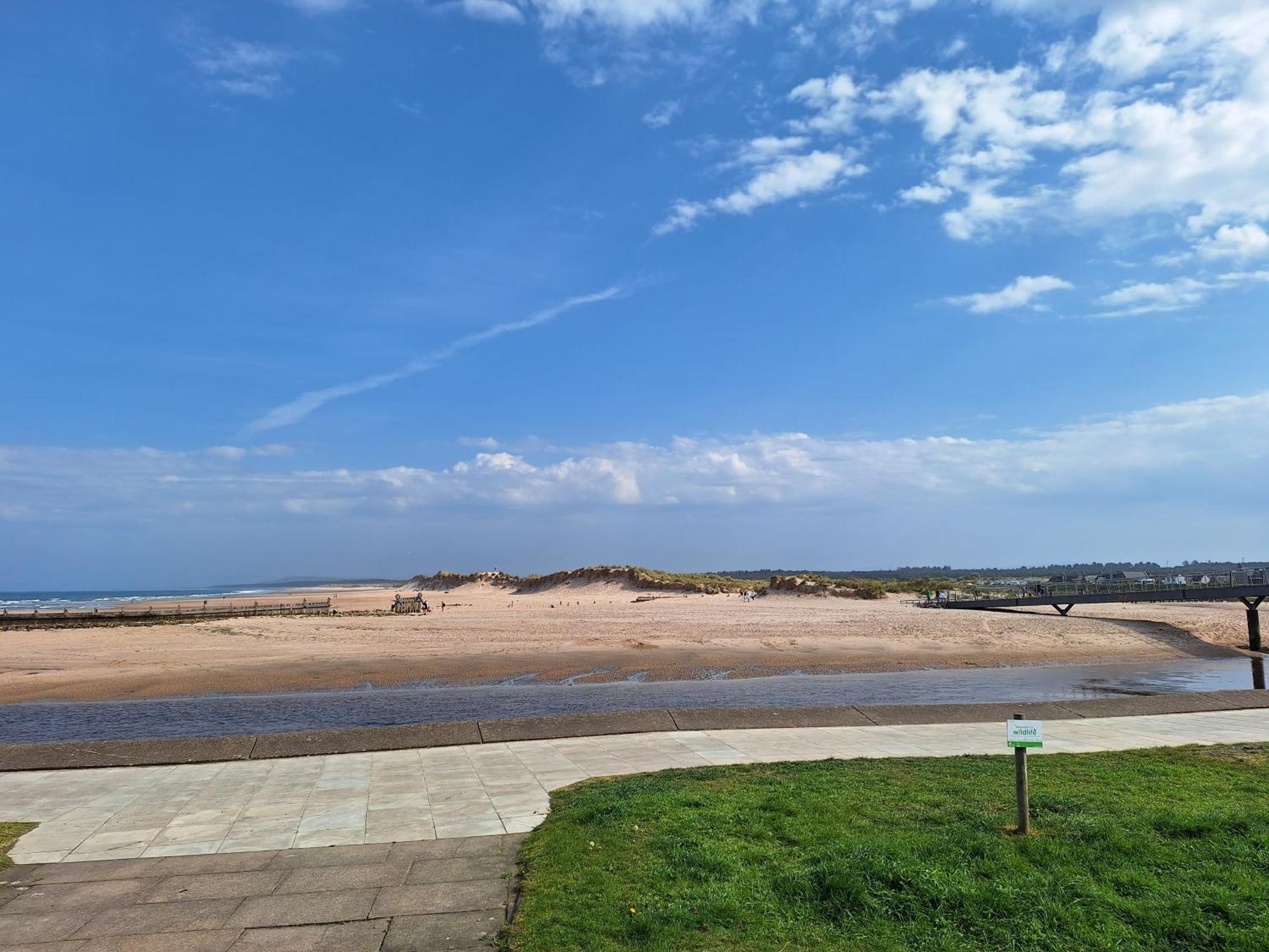 1 Fulmar Road**Next To West Beach And Golf Course Лоссимут Экстерьер фото